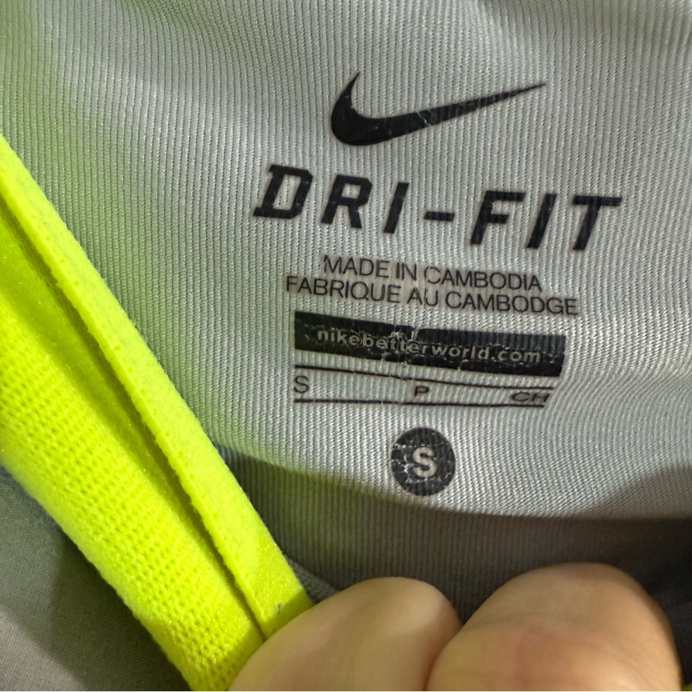 Nike Dri-FIT Gray and Neon Yellow Skirt with Built in Shorts Size Small - Picture 2 of 7